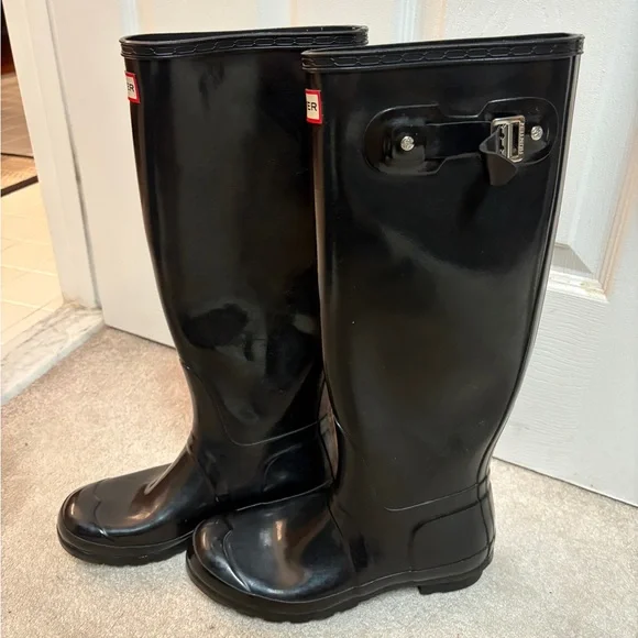 Hunter Glossy Black Rain Boots - Picture 2 of 5